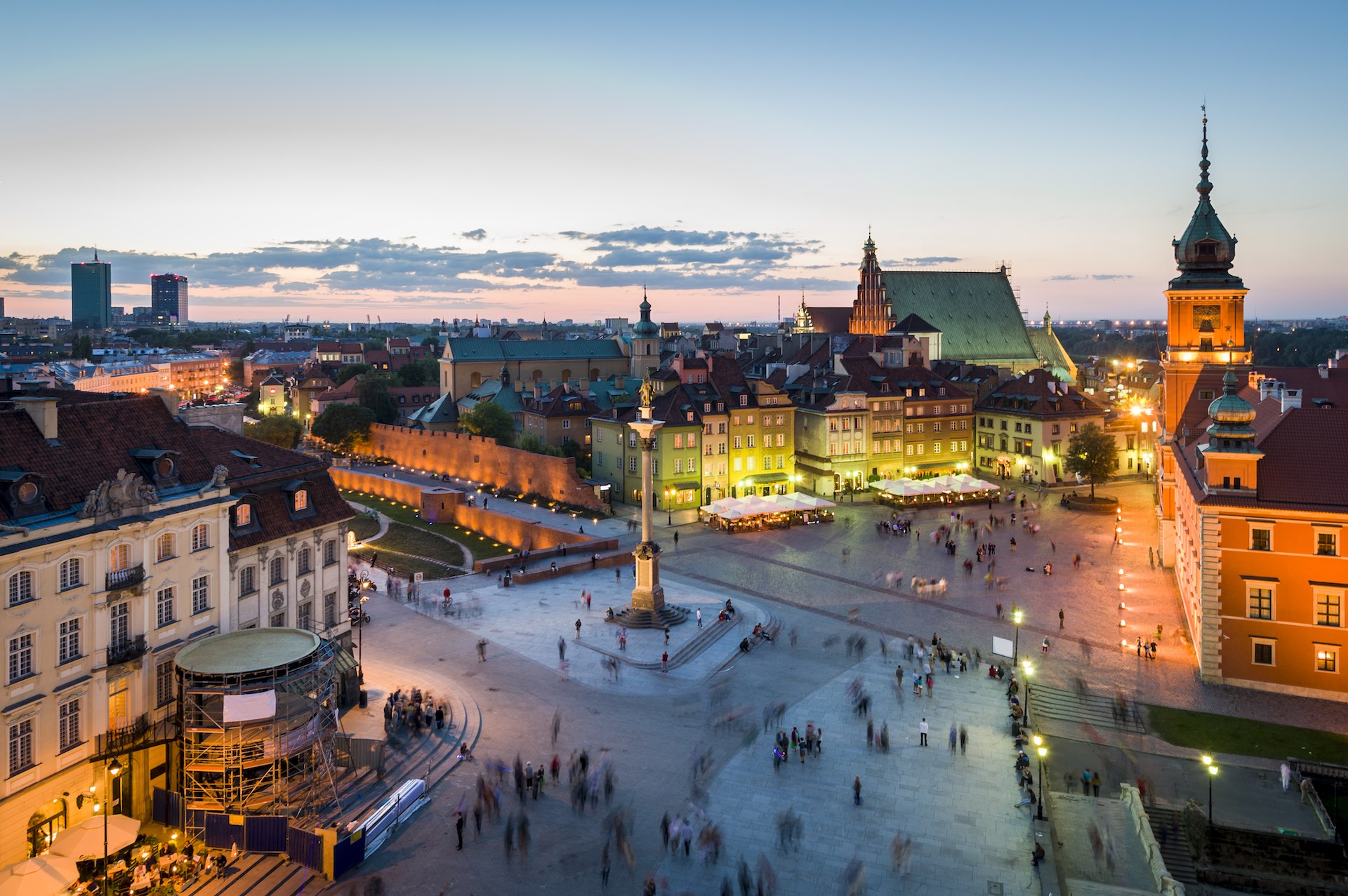 Which segment of the real estate market in Poland should I invest in today?